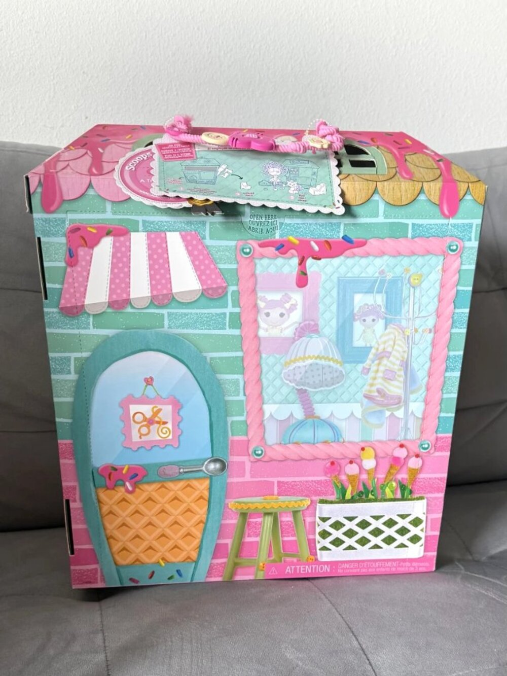 Lalaloopsy Doll Scoops Waffle Cone Silly Hair Pet Cat Toy 10th Anniversary Box - Picture 13 of 15